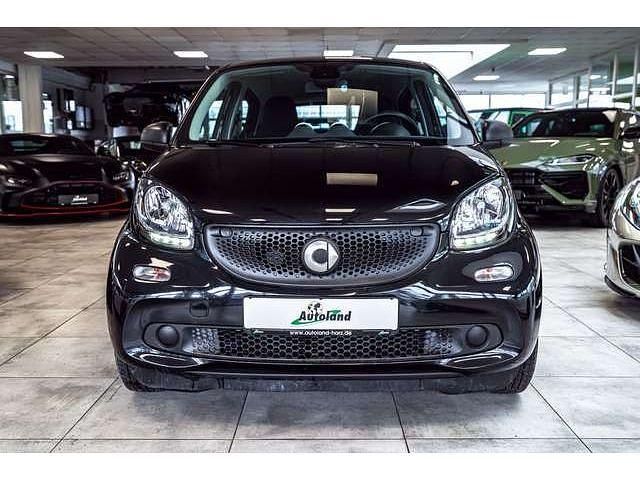 Gebraucht Smart ForFour 71 PS (52 kW) 2018 Schwarz Kleinwagen