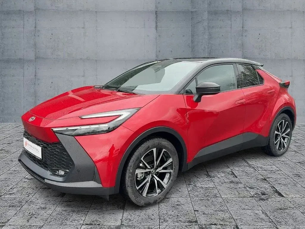 Neu Toyota C-HR Team 197 PS (144 kW) 2025 Emotional red 2 (3u5)/ black ( SUV