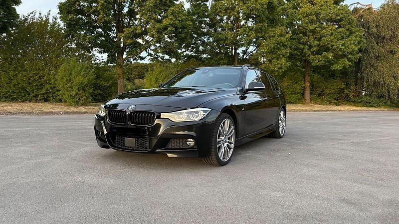 Schwarz Gebraucht 2017 BMW 335 M Sport Kombi | 18.500 € (Fairer Preis) - Bild 1/4