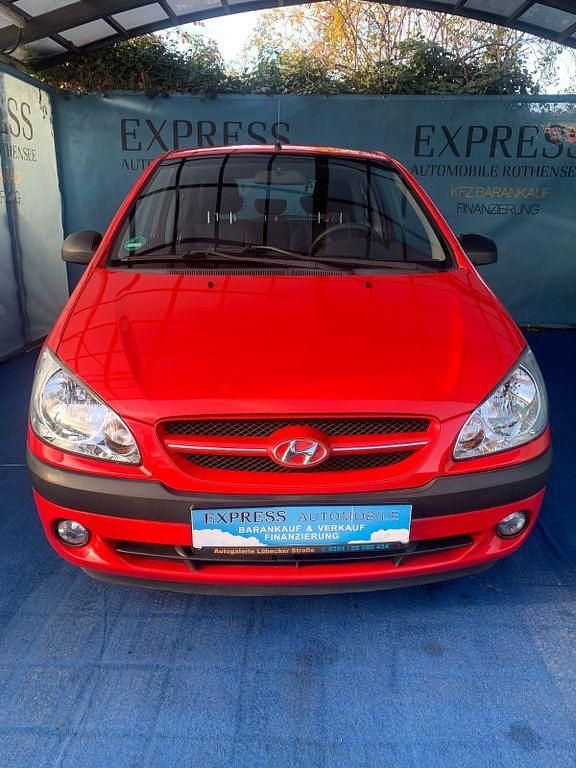 Rot Gebraucht 2009 Hyundai Getz Team Kleinwagen | 1.990 € (Fairer Preis) - Bild 1/4