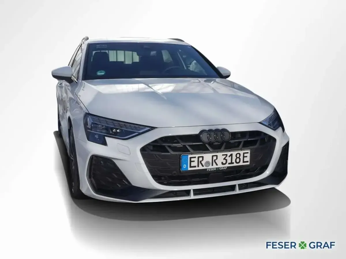 Używany Audi A3 S-Line 204 KM (150 kW) 2025 Biały Sedan/Limuzyna