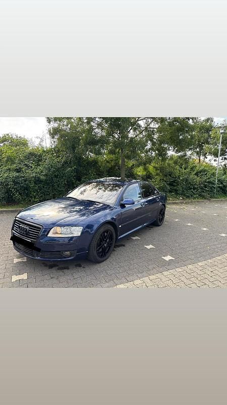 Blau Gebraucht 2005 Audi A8 Limousine | 7.500 € (Fairer Preis) - Bild 1/4