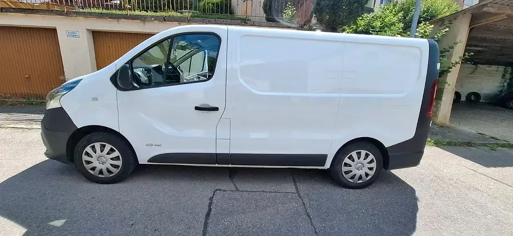 Gebraucht Nissan NV300 121 PS (88 kW) 2017 Weiß Van
