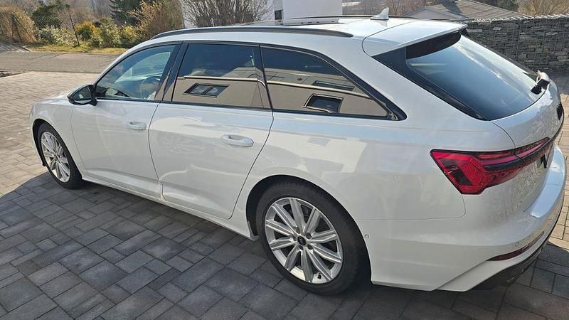 Gebraucht Audi S6 Ambiente 349 PS (256 kW) 2021 Weiß Kombi