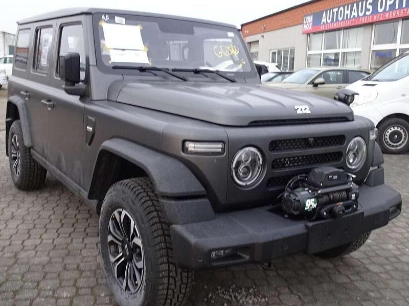 Neu BAW 212 166 PS (122 kW) 2026 Grau SUV