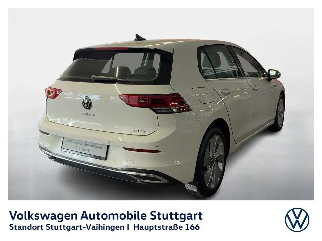 Gebraucht VW Golf VIII Style 131 PS (96 kW) 2023 Pure white Limousine