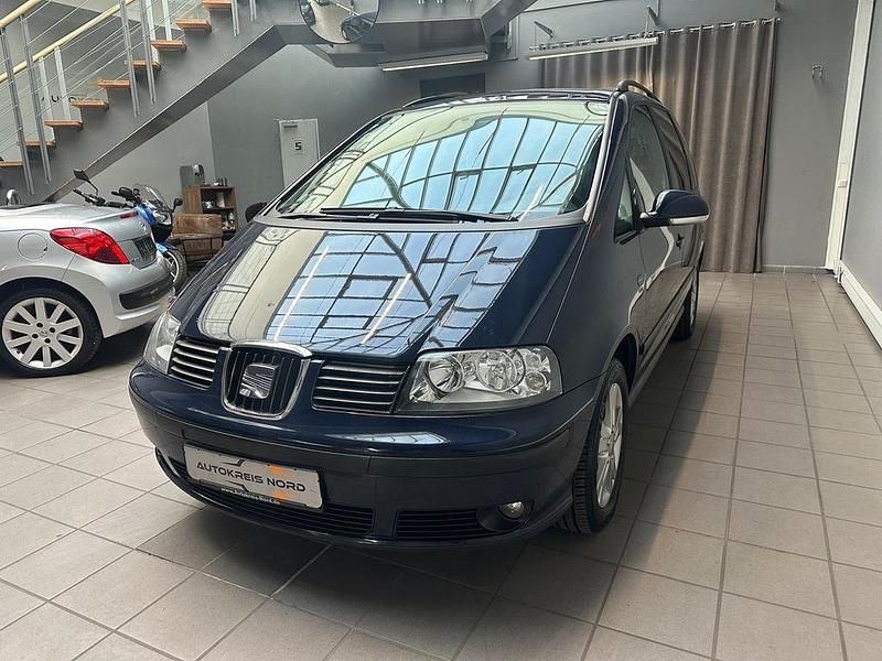 Gebraucht Seat Alhambra Reference 140 PS (102 kW) 2009 Blau Van / Kleinbus