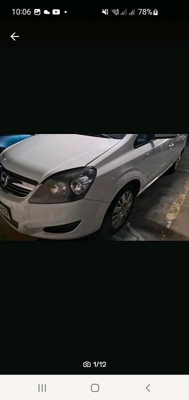 Gebraucht Opel Zafira 116 PS (85 kW) 2012 Weiß Van / Kleinbus