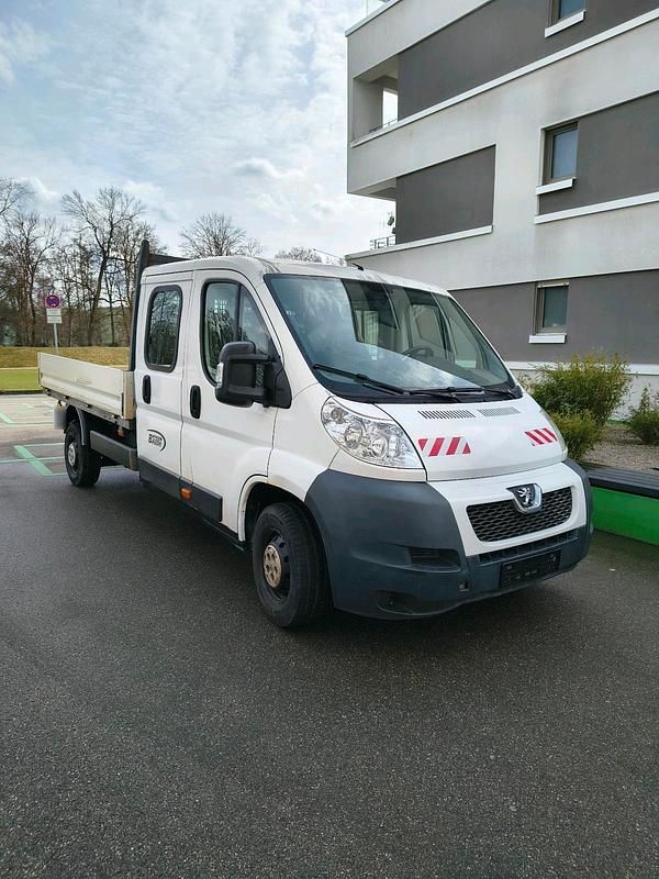 Gebraucht Peugeot Boxer 120 PS (88 kW) 2010 Weiß Van