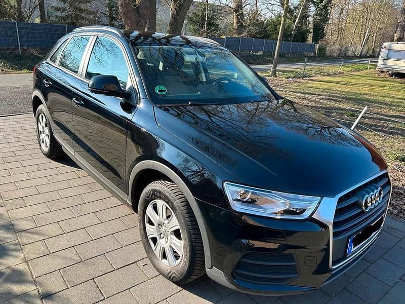 Gebraucht Audi Q3 Basis 150 PS (110 kW) 2015 Schwarz SUV