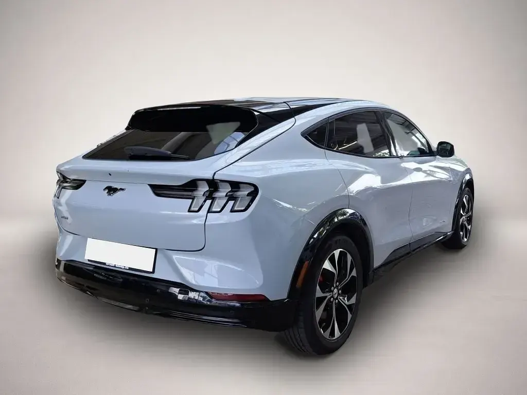 Gebraucht Ford Mustang 269 PS (197 kW) 2023 Weiß SUV