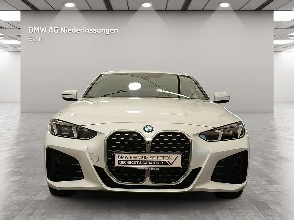 Gebraucht BMW 430 M Sport 245 PS (180 kW) 2025 Weiß Coupé