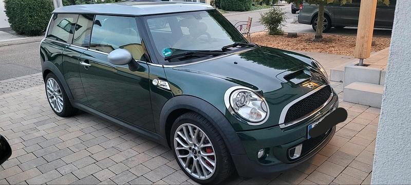 Grün Gebraucht 2011 Mini John Cooper Works Clubman Kombi | 9.999 € (Fairer Preis) - Bild 1/4