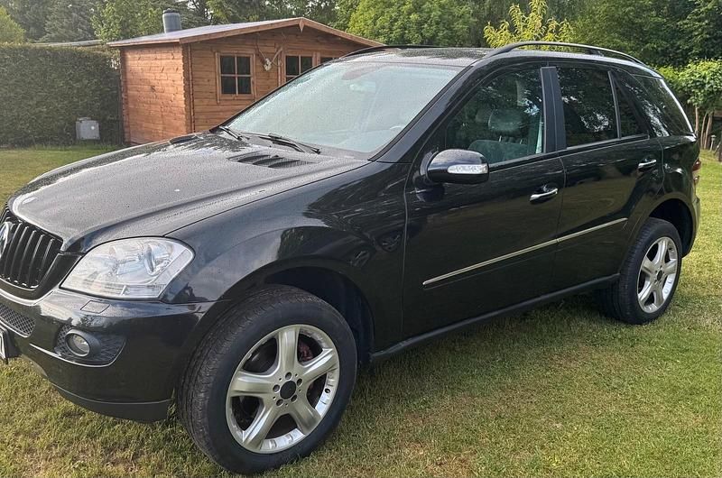 Gebraucht 2006 Mercedes ML320 SUV | 5.500 € - Bild 1/3