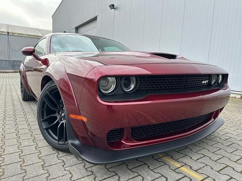 Rot Gebraucht 2020 Dodge Challenger Coupé | 33.999 € (Fairer Preis) - Bild 1/4
