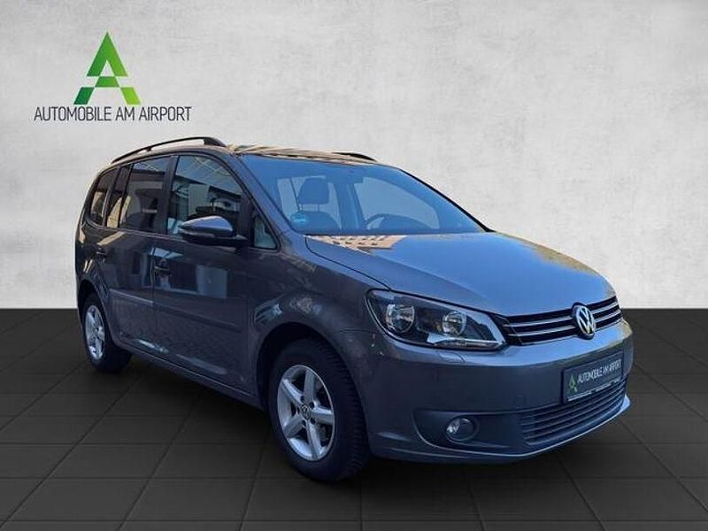Gebraucht VW Touran Trendline 132 PS (97 kW) 2014 Grau Van / Kleinbus