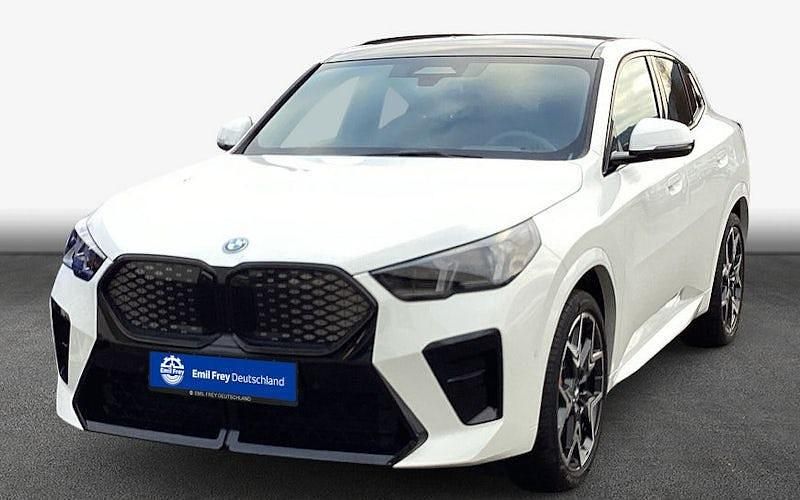Neu BMW iX2 230 kW (313 PS) 2026 Weiß SUV