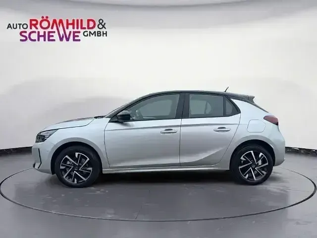 Nowe Opel Corsa 101 KM (74 kW) 2025 Srebrny Sedan/Limuzyna