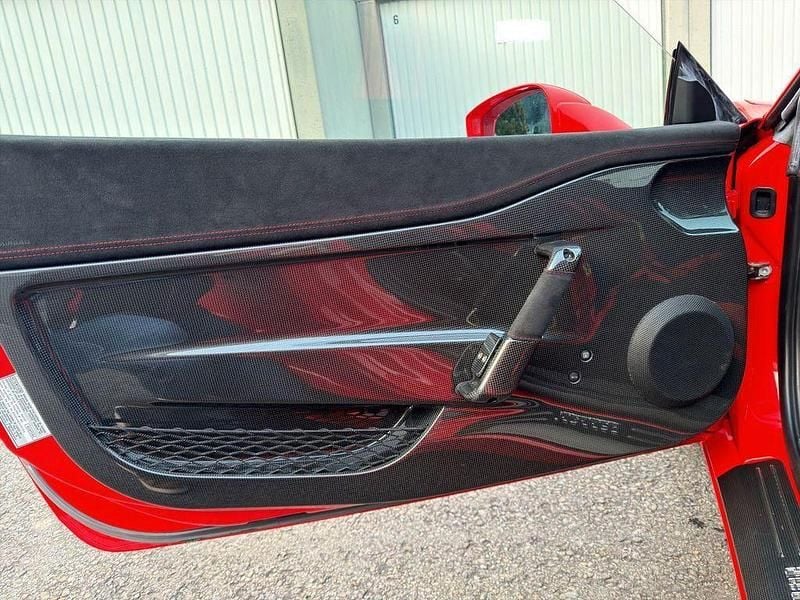 Second-hand Ferrari 458 605 CP (444 kW) 2014 Roșu