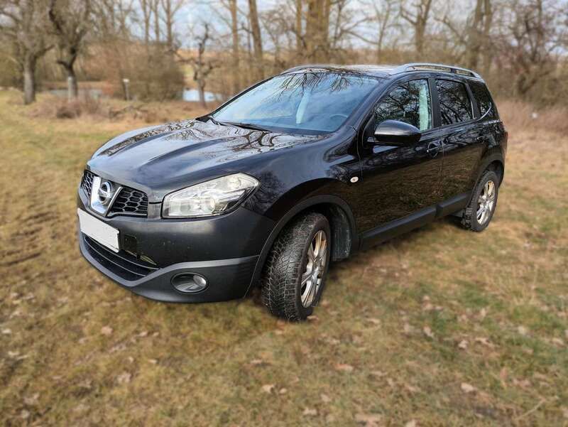 Schwarz Gebraucht 2011 Nissan Qashqai +2 I-Way SUV | 6.800 € (Fairer Preis) - Bild 1/4