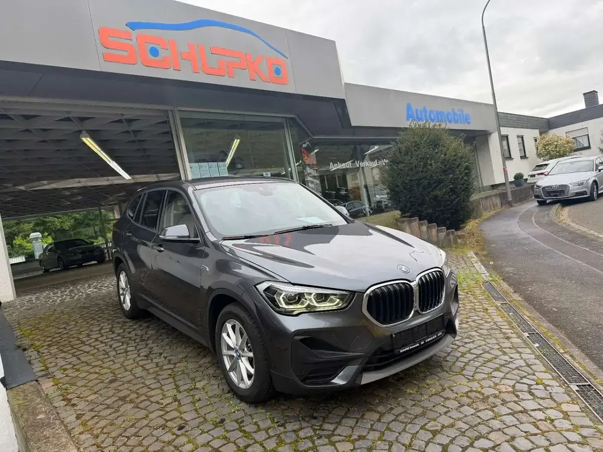 Gebraucht BMW X1 Advantage 220 PS (161 kW) 2022 Grau SUV