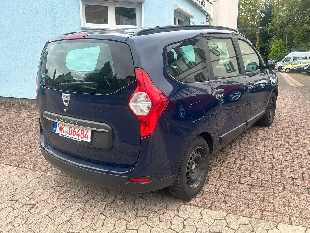 Gebraucht Dacia Lodgy Ambiance 102 PS (75 kW) 2017 Van / Kleinbus