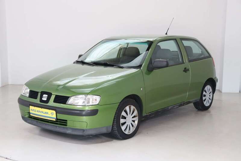 Grün Gebraucht 2001 Seat Ibiza Kleinwagen | 450 € (Superpreis) - Bild 1/4