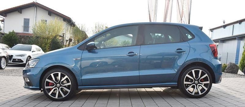 Blau Gebraucht 2015 VW Polo GTI Limousine | 14.900 € (Etwas zu teuer) - Bild 1/4