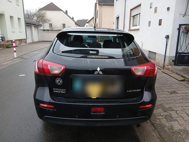 Gebraucht Mitsubishi Lancer 117 PS (86 kW) 2012 Schwarz Limousine