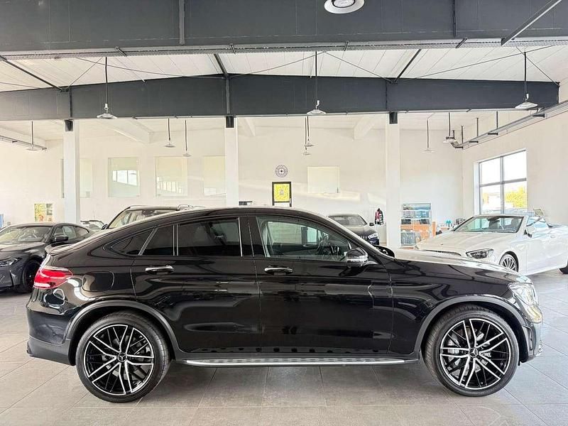 Schwarz Gebraucht 2021 Mercedes GLC43 AMG AMG Coupé | 69.200 € - Bild 1/4