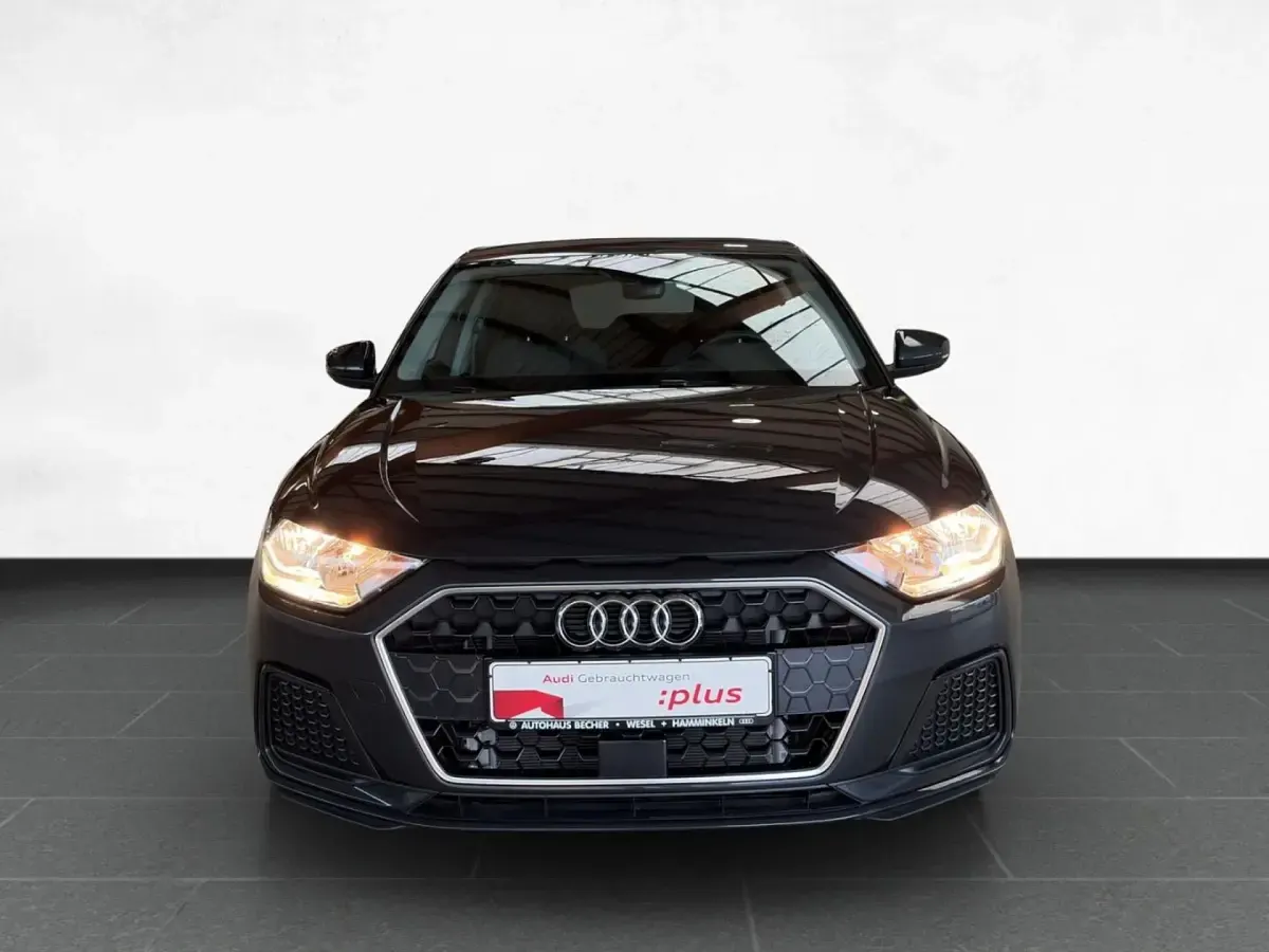 Gebraucht Audi A1 Sportback Advanced Plus 95 PS (69 kW) 2025 Manhattangrau metallic Kleinwagen