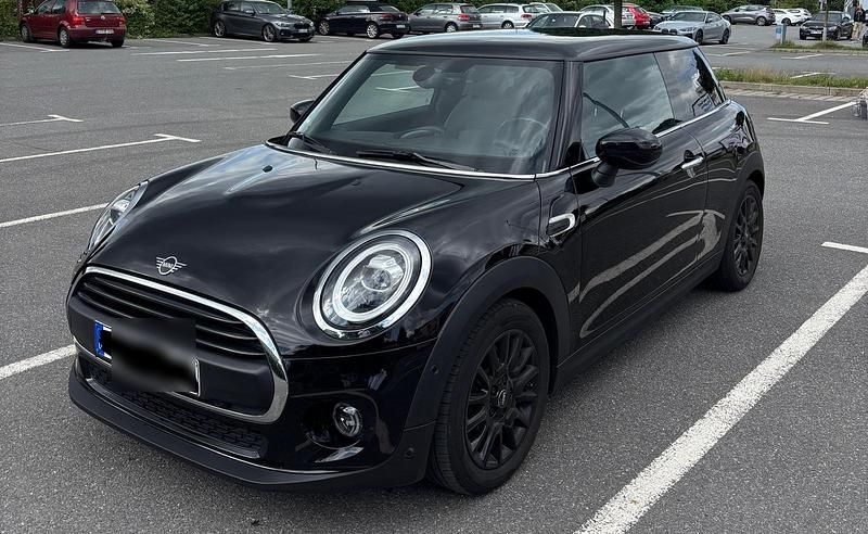 Schwarz Gebraucht 2020 Mini ONE Kleinwagen | 19.299 € (Fairer Preis) - Bild 1/4