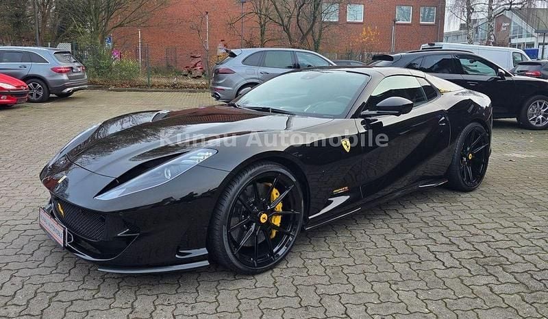 Second-hand Ferrari 812 795 CP (584 kW) 2022 Negru Cabrio