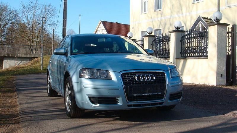 Gebraucht Audi A3 Attraction 116 PS (85 kW) 2005 Blau Kleinwagen