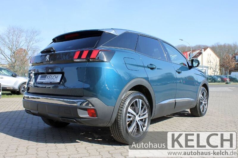 Gebraucht Peugeot 3008 Allure 131 PS (96 kW) 2023 Celebes blau (metallic) SUV