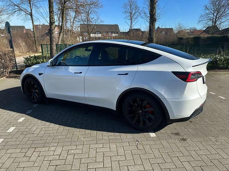 Gebraucht Tesla Model Y Performance 392 kW (534 PS) 2022 Weiß SUV