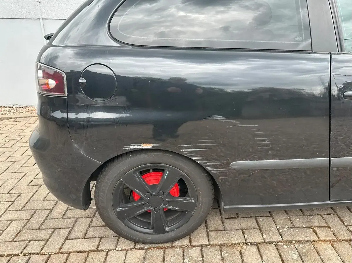 Używany Seat Ibiza 70 KM (51 kW) 2008 Czarny Hatchback