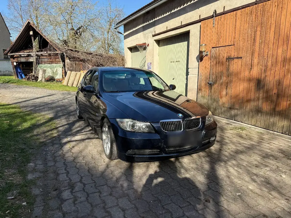 Brugt BMW 325 218 HK (160 kW) 2006 Blå Sedan