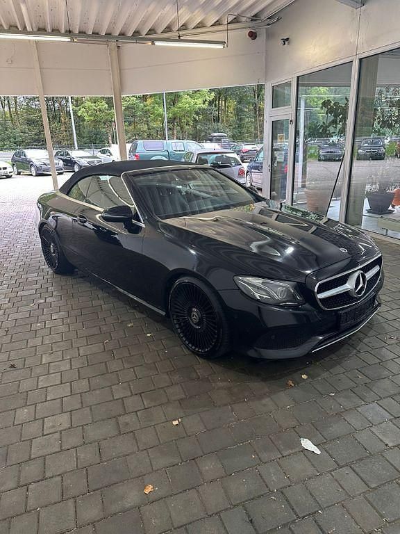 Gebraucht Mercedes E400 340 PS (250 kW) 2019 Schwarz Cabrio