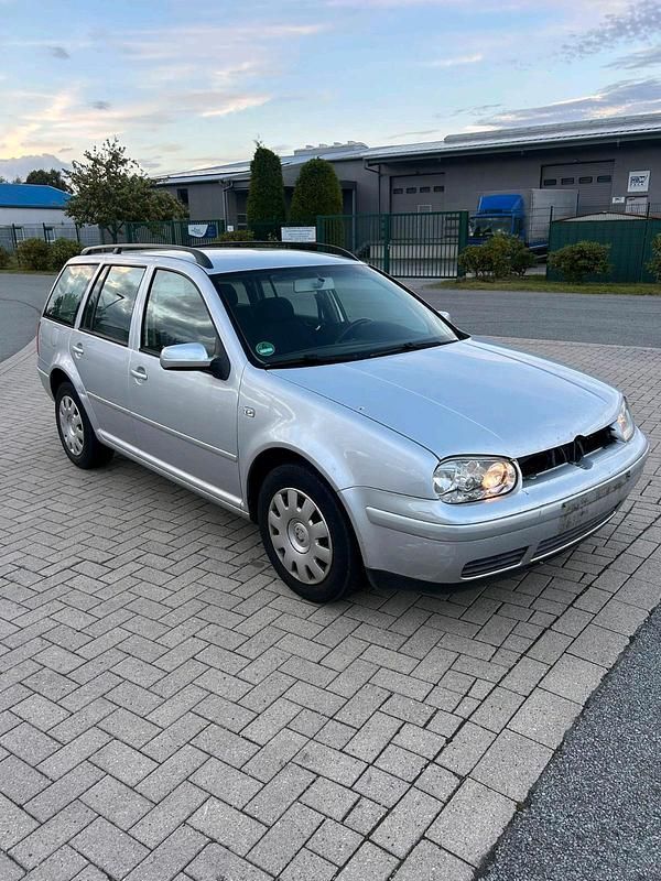 Silber Gebraucht 2005 VW Golf IV Kombi | 499 € (Superpreis) - Bild 1/4