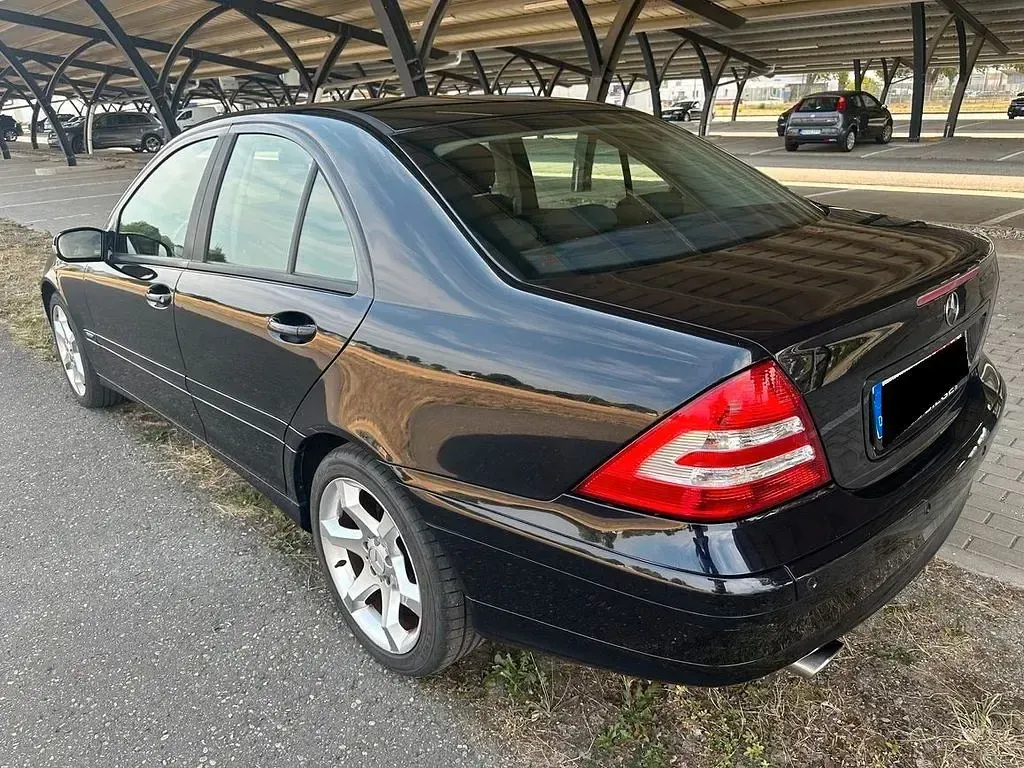 Gebraucht Mercedes C230 Sport Edition 204 PS (150 kW) 2006 Schwarz Limousine