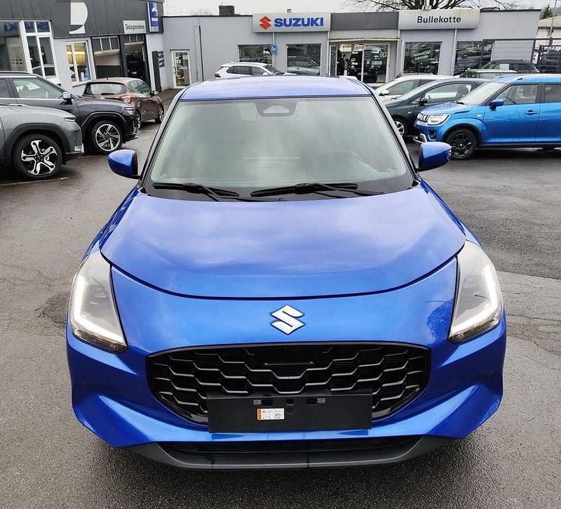 Neu Suzuki Swift Comfort 83 PS (61 kW) 2025 Blau Kleinwagen