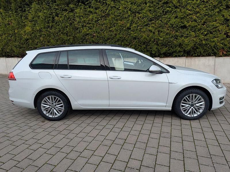 Weiß Gebraucht 2015 VW Golf VII Cup Kombi | 9.700 € (Guter Preis) - Bild 1/4