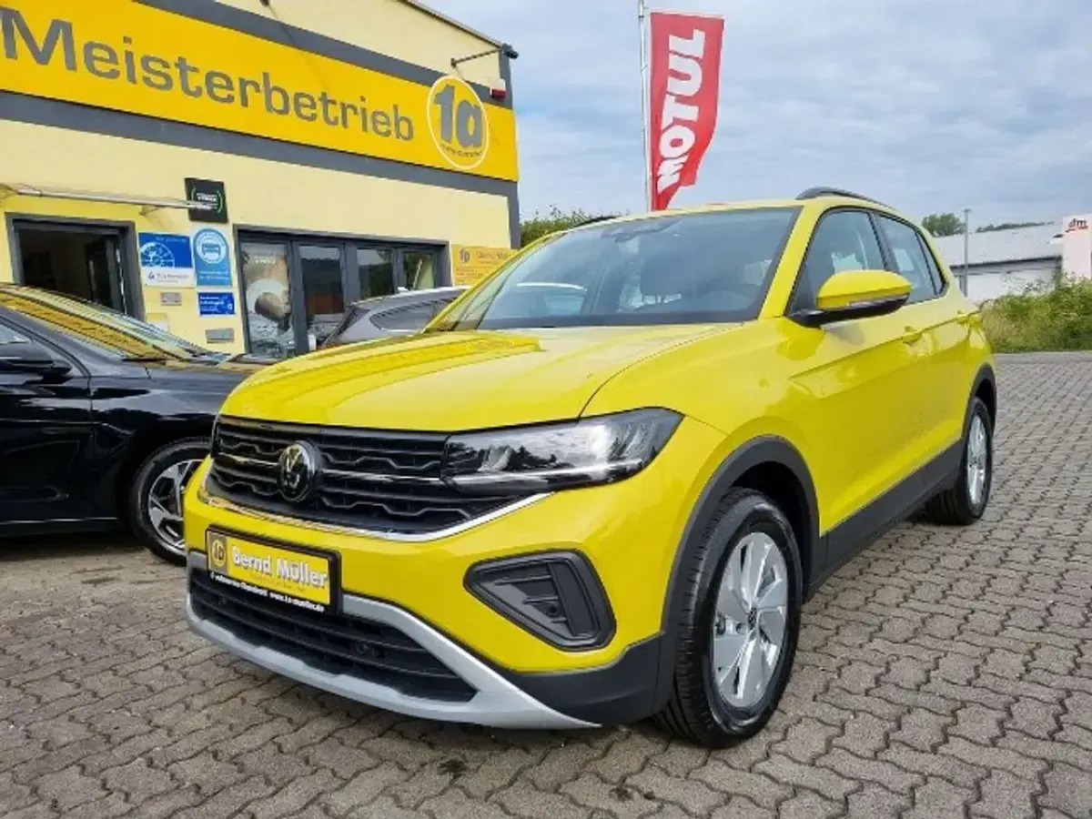 Neu VW T-Cross 95 PS (69 kW) 2026 Grapeyellow SUV