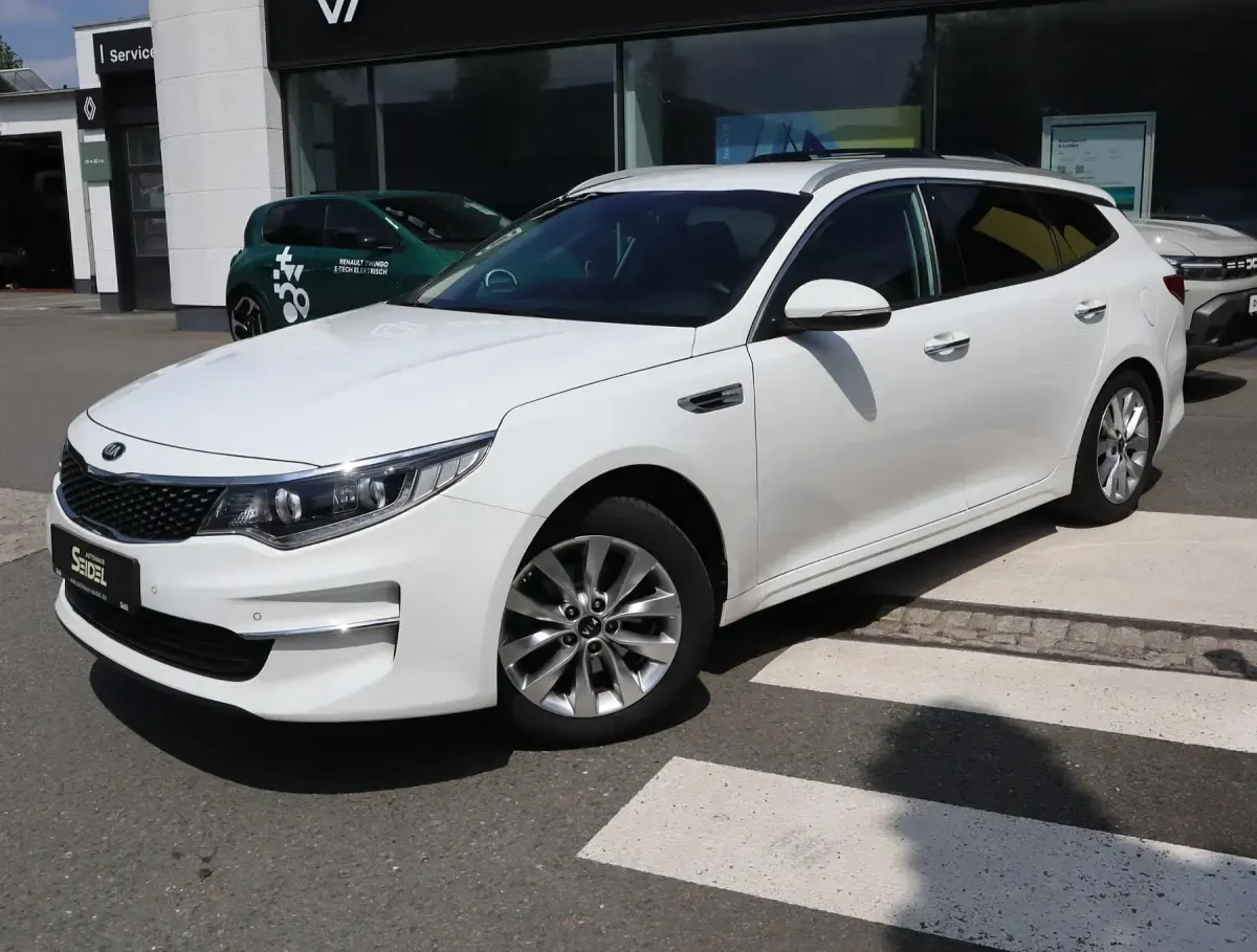 Gebraucht Kia Optima Vision 163 PS (119 kW) 2017 Schneeweiss (weiß) Kombi
