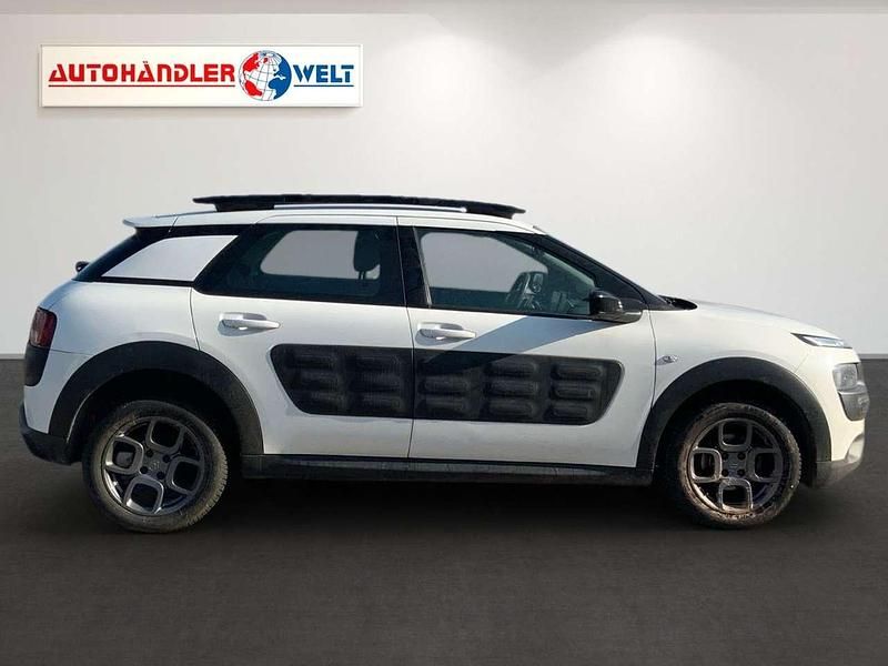Gebraucht Citroën C4 Cactus 92 PS (67 kW) 2015 Weiß Kleinwagen