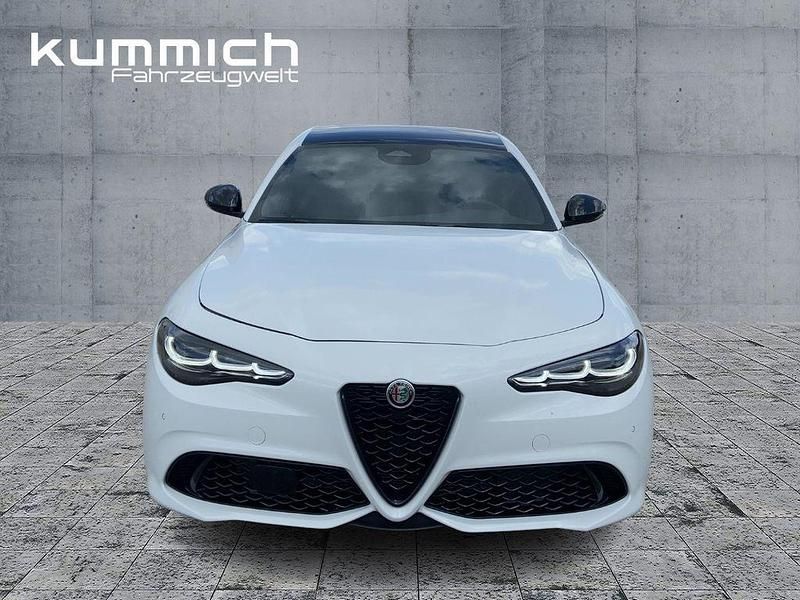 Neu Alfa Romeo Giulia 209 PS (153 kW) 2025 Limousine