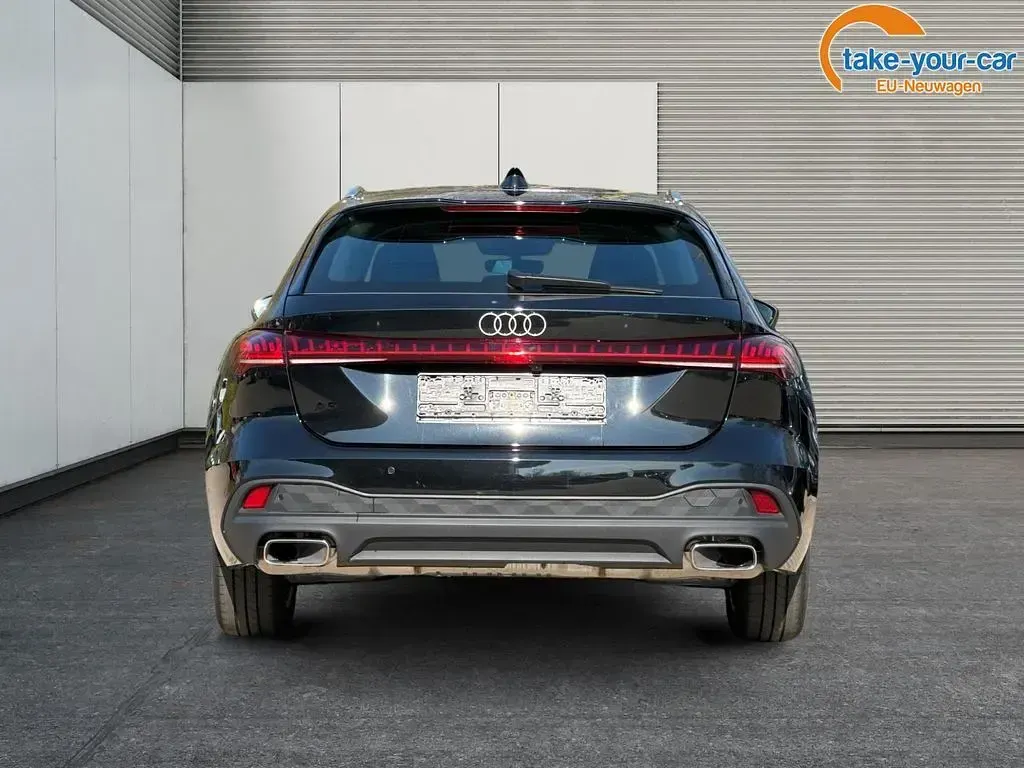 Gebraucht Audi A5 Sport 204 PS (150 kW) 2024 Mythosschwarz metallic Kombi