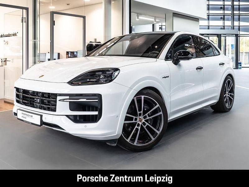 Weiß Gebraucht 2024 Porsche Cayenne E-Hybrid Coupe Coupé | 102.800 € (Fairer Preis) - Bild 1/4