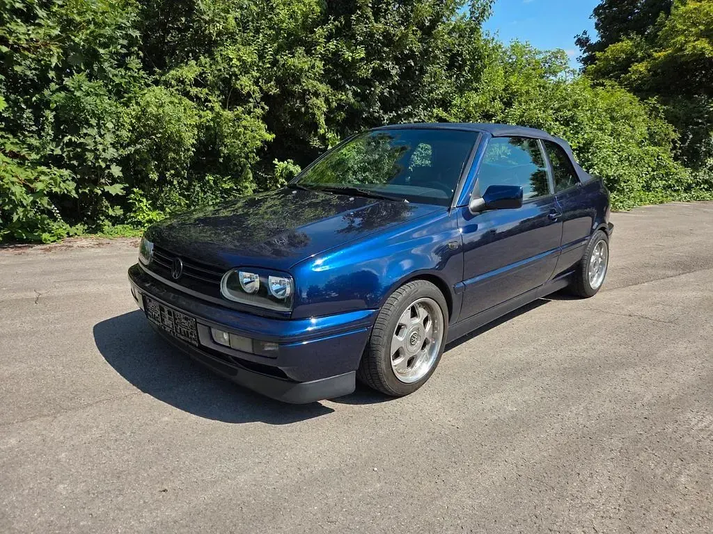 Gebraucht VW Golf Cabriolet Classicline 90 PS (66 kW) 1996 Blau Cabrio